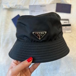Prada re-nylon hat size M